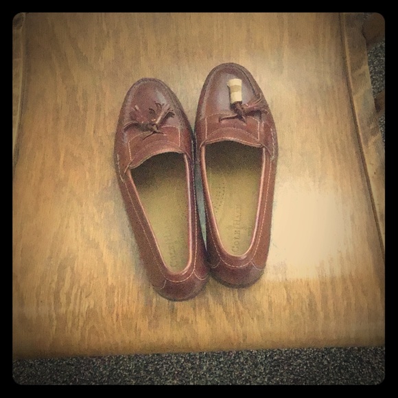 New Cole Haan  Tassel - Picture 1 of 4